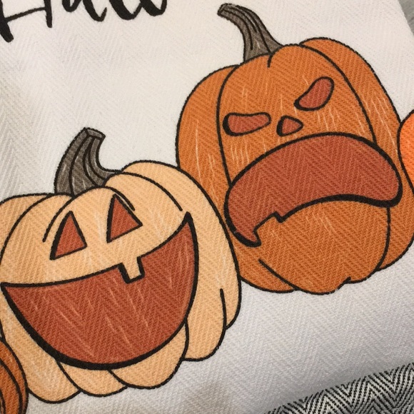 Jack O Lantern Faces Halloween Fall Kitchen Towels Set of Two NWT Cotton 25x15” - Picture 9 of 16